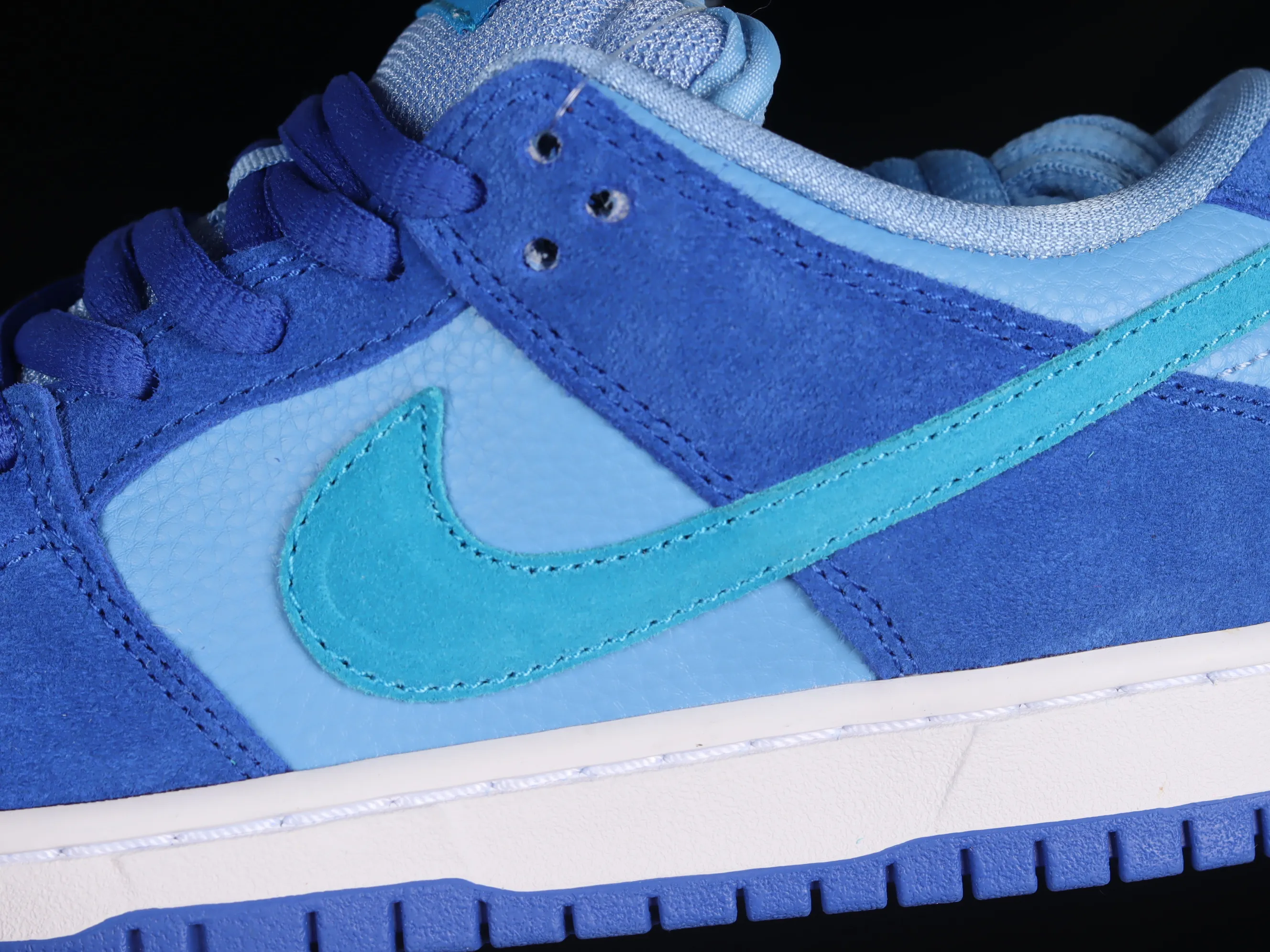 All categories Nk SB Dunk series Nk SB Dunk Low low-top sneakers F version Nk SB Dunk Low Blue Raspberry blue raspberry SB low-top sports and leisure sneakers DM0807-400